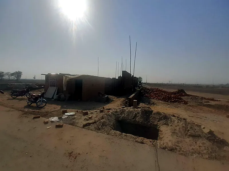 House 469 Sector Q DHA Multan full site view 2020